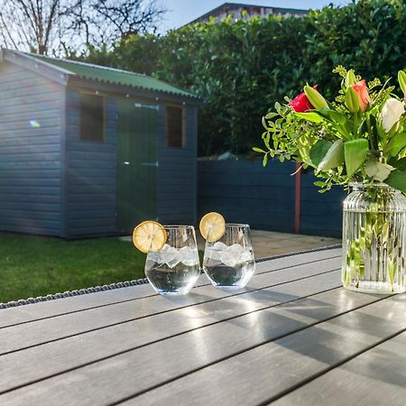 Villa Pet Friendly With A Hot Tub Hednesford Exterior foto